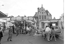 JVH-2104 Brouwershaven. Markt. Jaarlijkse kermis op ´t Vorenomme, zoals Brouwenaren de Markt noemen