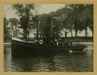 455 De sleepboot 'Willem' in het Kanaal van Gent naar Terneuzen ter hoogte van Sas van Gent