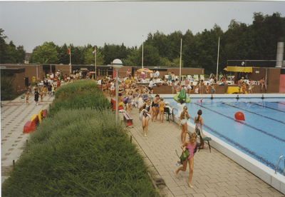 2097 Zwembad 't Plaatje aan de Sportlaan te Axel