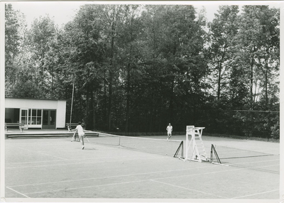 2118 Tennisbanen van de Axelse Tennisclub aan de Boslaan te Axel