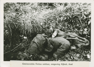 2392 Gesneuvelde Duitse soldaat, omgeving Kijkuit, Axel