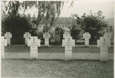 2514 Poolse graven op de algemene begraafplaats aan de Burchtlaan te Axel