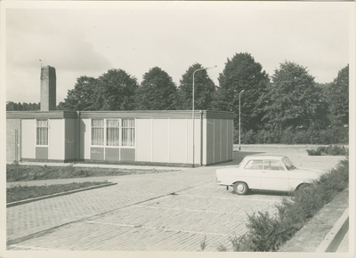 70 De huisvesting van het Waterschap Axeler-Ambacht aan de Burchtlaan te Axel, gebouwd in 1966