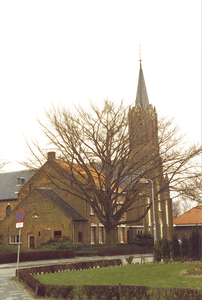 22 De Rooms-katholieke kerk aan de Walstraat te Axel