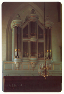300 Ned. Hervormde Kerk Kapelle. Het orgel. Het orgel in de Nederlandse Hervormde kerk te Kapelle
