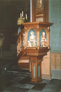 364 De preekstoel in de Rooms-katholieke kerk te Kwadendamme