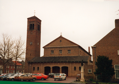 461 De Rooms-katholieke kerk te Oostburg