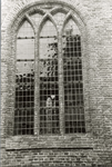 60 Een raam in de Nederlandse Hervormde kerk te Biervliet