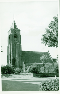 AAG-6 Aagtekerke, Ned. Herv. Kerk. De Nederlandse Hervormde kerk aan het Dorpsplein te Aagtekerke