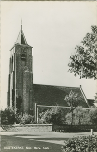 AAG-P-9 Aagtekerke, Ned. Herv. Kerk. De Nederlandse Hervormde kerk aan het Dorpsplein te Aagtekerke