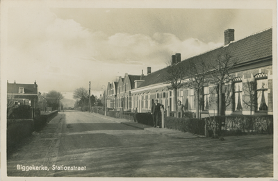 BIG-P-30 Biggekerke, Stationstraat. De Stationsstraat, later Valkenisseweg te Biggekerke