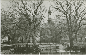 BOR-P-4 Borssele, Ned. Herv. Kerk. De Nederlandse Hervormde kerk met de vaete aan het Plein te Borssele