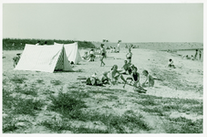 BRU-131 Bruinisse, Strandgezicht. Strandgezicht in de omgeving van Bruinisse