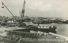 BRU-P-149 Bruinisse, Werkhaven bij de Deltawerken. Werkhaven van de Deltawerken aan de Werkhavenweg te Bruinisse