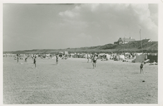 CAD-268 Cadzand, Strand en duin. Het strand te Cadzand