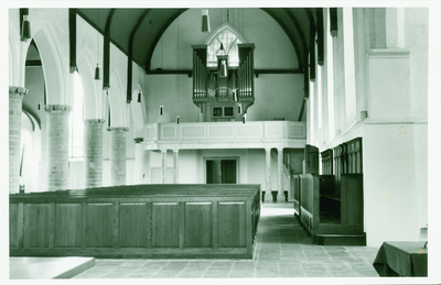DRE-8 Dreischor, Ned. Herv. Kerk. Interieur van de Nederlandse Hervormde kerk aan de Ring te Dreischor