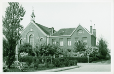GRY-9 Grijpskerke, Geref. Kerk. De voormalige Gereformeerde kerk aan het Booneswegje (thans Jacob Catsstraat) te Grijpskerke