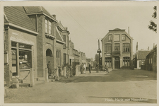 HOK-P-14 Hoek, Markt met Noordstraat. De Markt (thans Oud Vlissingen en Noordstraat) met links de Noordstraat te Hoek