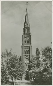 HRH-5 Toren R.K. Kerk 's-Heerenhoek. De toren van de Rooms-katholieke Heilige Willibrorduskerk te 's-Heerenhoek