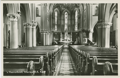 HRH-P-7 's-Heerenhoek, Interieur R.K. Kerk. Interieur van de Rooms-katholieke Heilige Willibrorduskerk aan de Deken ...