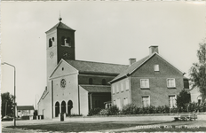 HUY-P-3 Huybergen, Kerk met Pastorie. Rooms-katholieke kerk O.L. Vrouw Hemelvaart en pastorie aan de Boomstraat te Huijbergen