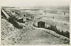 KOU-P-133 Dishoek, Aan het strand. Het strand te Dishoek bij Koudekerke