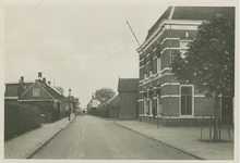 KRA-33 Krabbendijke, Noordweg met Postkantoor. De Noordweg met het postkantoor te Krabbendijke