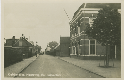 KRA-P-35 Krabbendijke, Noordweg met Postkantoor. De Noordweg met het postkantoor te Krabbendijke