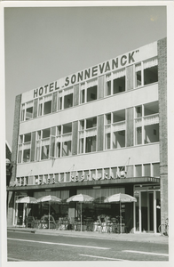 MDB-41 Hotel-Restaurant Sonnevanck Middelburg. Hotel-Restaurant Sonnevanck aan de Blauwedijk te Middelburg