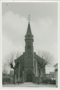 NSJ-16 Ned. Herv. Kerk. Nieuw en St. Joosland. De Nederlandse Hervormde kerk aan het Kerkplein te Nieuw- en Sint Joosland