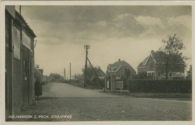 NWD-P-31 Nieuwerkerk Z, Prov. Straatweg. De Provinciale Straatweg (thans Rijksweg N59) te Nieuwerkerk