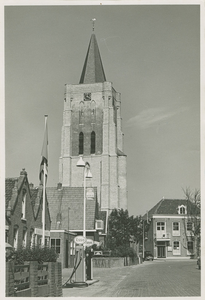 OKP-3 Oostkapelle, Ned. Herv. Kerk met Toren. De toren van de Nederlandse Hervormde kerk te Oostkapelle gezien vanuit ...