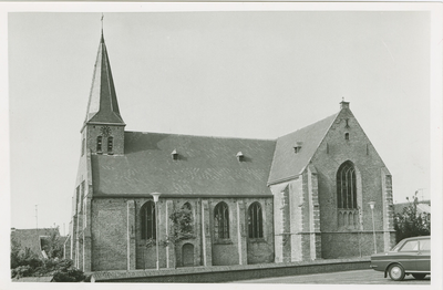 OVM-4 Oud-Vossemeer, Ned. Herv. Kerk. De Nederlandse Hervormde kerk aan de Ring te Oud-Vossemeer