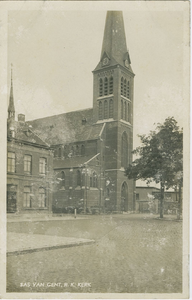SAS-P-1 Sas van Gent, R.K. Kerk. De Rooms-katholieke kerk en pastorie aan het Marktplein te Sas van Gent
