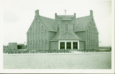 SKW-6 Serooskerke (W.), Geref. Kerk. De Gereformeerde kerk aan de Dominee van Wouwestraat te Serooskerke (Walcheren)