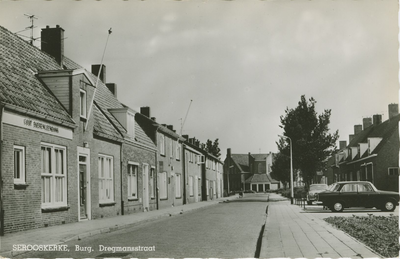 SKW-P-19 Serooskerke, Burg. Dregmansstraat. De Burgemeester Dregmansstraat te Serooskerke (Walcheren)