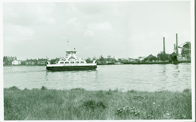 SLK-38 De Rijkspont over het Kanaal van Gent naar Terneuzen te Sluiskil