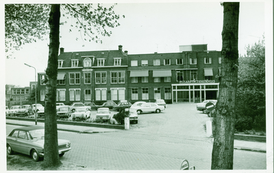 SLK-4 Sluiskil, St. Elisabeth Ziekenhuis. Het Sint Elisabeth Ziekenhuis aan de Nieuwe Kerkstraat te Sluiskil