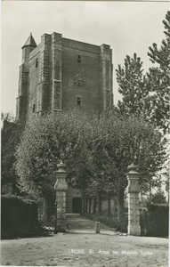 SLU-P-53 Sluis, St. Anna ter Muiden Toren. De toren van de Nederlandse Hervormde kerk aan de Nederherenweg te Sint Anna ...