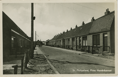 SPL-P-31 St. Philipsland, Prins Hendrinkstraat. De Prins Hendrikstraat te Sint Philipsland