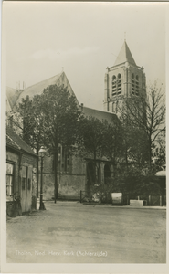 THO-P-6 Tholen, Ned. Herv. Kerk (Achterzijde). De Nederlandse Hervormde kerk aan het Kerkplein te Tholen