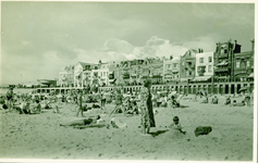 VLI-18 Vlissingen, Zeebad. Het badstrand aan de Boulevard Evertsen te Vlissingen