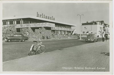 VLI-P-53 Vlissingen, Britannia Boulevard Evertsen. Hotel Britannia aan de Boulevard Evertsen te Vlissingen
