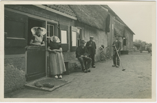 VRO-36 Vrouwenpolder, Boerderij, Oranjezon. Boerderij Oranjezon aan de Koningin Emmaweg te Vrouwenpolder