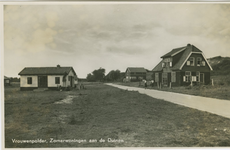 VRO-P-69 Vrouwenpolder, Zomerwoningen aan de Duinen. Zomerwoningen aan de duinen bij Vrouwenpolder