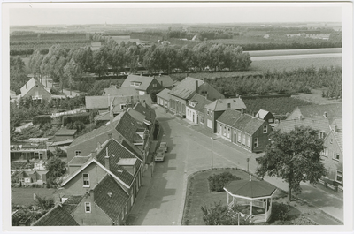 WAA-3 Waarde, Panorama. Gezicht op Parkzicht te Waarde vanaf de toren van de Nederlandse Hervormde kerk