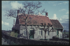 OT-19-11 Boerderijtje in de omgeving van Spui