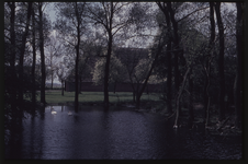 OT-19-24 Vijver bij een boerderij te Spui