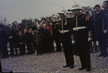 26-DIA Twee hoornblazers van de Royal Marines blazen de Last Post en de Reveille tijdens de bevrijdingsherdenking op de ...