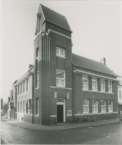 1963 De Amsterdam-Rotterdambank in de Nieuwstraat hoek Korte Kerkstraat te Terneuzen